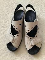 Prachtige vrouwelijke leer sandalen Durea, 4 1/2(37,5), Kleding | Dames, Schoenen, Durea, Ophalen of Verzenden, Sandalen of Muiltjes