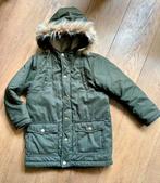 Khaki groene parka winterjas afneembaar bontje - maat 116, Zo goed als nieuw, Jongen, Jas, Pocopiano
