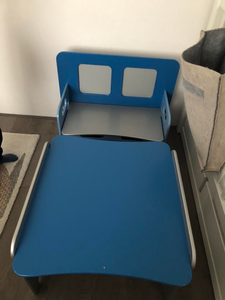 Leuke kinder tafel met bankje waar je speelgoed kan opbergen, Kinderen en Baby's, Kinderkamer | Tafels en Stoelen, Ophalen of Verzenden
