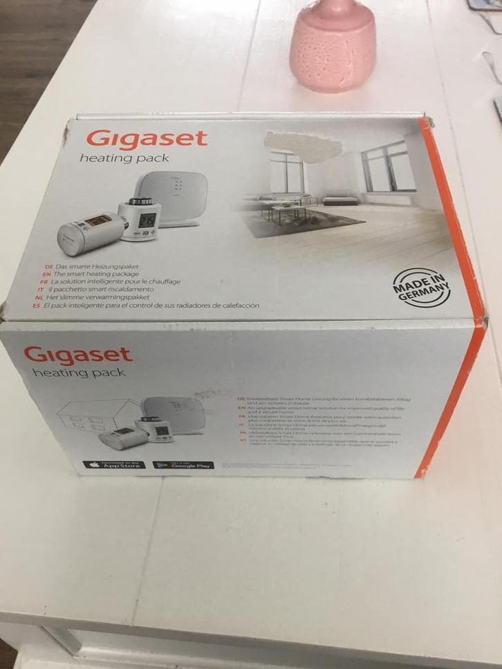 Gigaset heatingpack slim verwarmingspakket + thermostaat, Doe-het-zelf en Verbouw, Thermostaten, Zo goed als nieuw, Slimme thermostaat