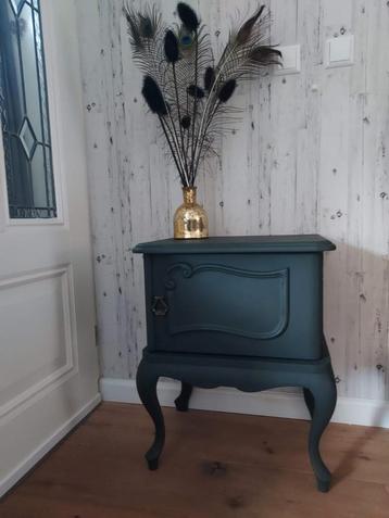 Nachtkastje grijze krijtverf (morticia) - 49x36x60cm beschikbaar voor biedingen