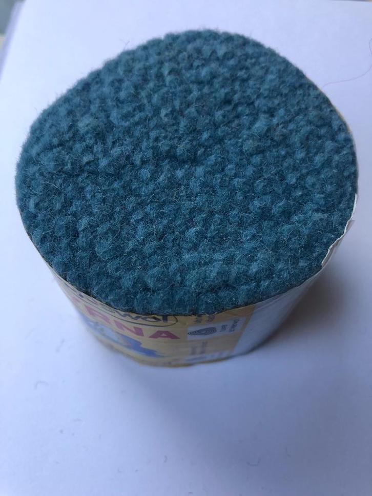 brocante smyrna wol cupjes om te knopen, Antiek en Kunst, Curiosa en Brocante, Ophalen