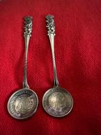 2 Lepeltjes Juliana 1968/1980 Pako Rhenen, Ophalen of Verzenden