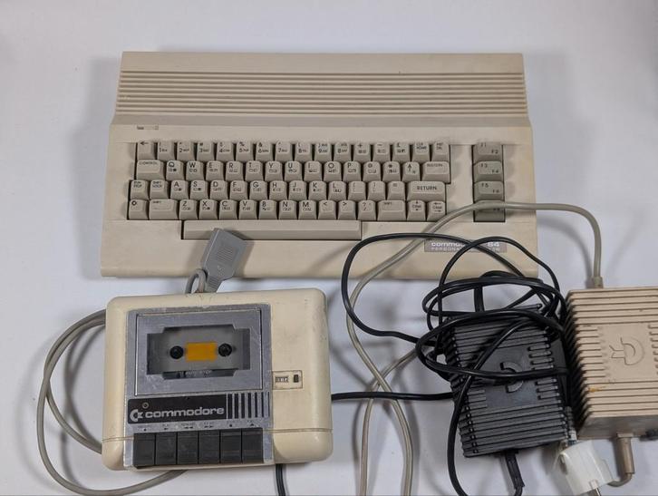 Commodore 64C + Datasette + Voeding, Computers en Software, Vintage Computers, Ophalen of Verzenden