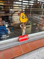 Vintage Esso Reclamebord 'Qualite' Pin Up, Verzamelen, Merken en Reclamevoorwerpen, Reclamebord, Gebruikt, ., Ophalen of Verzenden