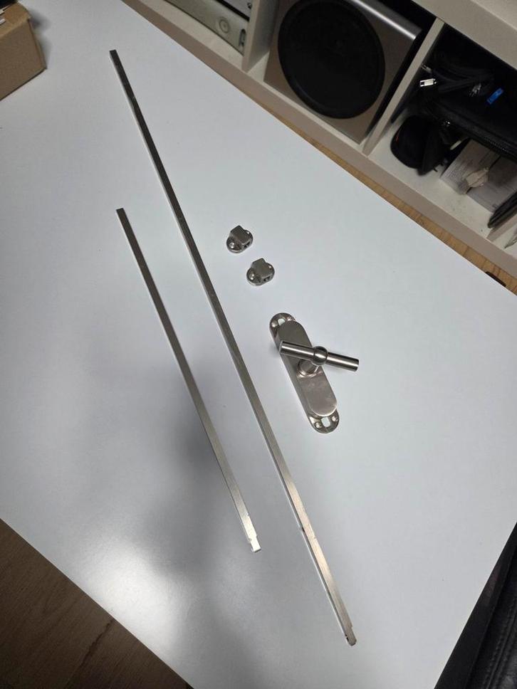 Espagnolet raam sluiting, Doe-het-zelf en Verbouw, Hang- en Sluitwerk, Gebruikt, Schuif of Grendel, Rvs, Ophalen of Verzenden