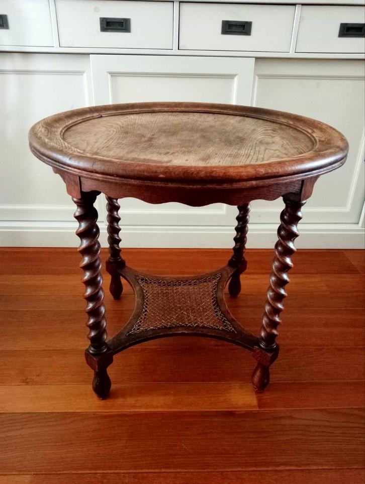 Antieke bijzet/salon tafel, 64 cm doorsnee, Antiek en Kunst, Antiek | Meubels | Tafels, Ophalen
