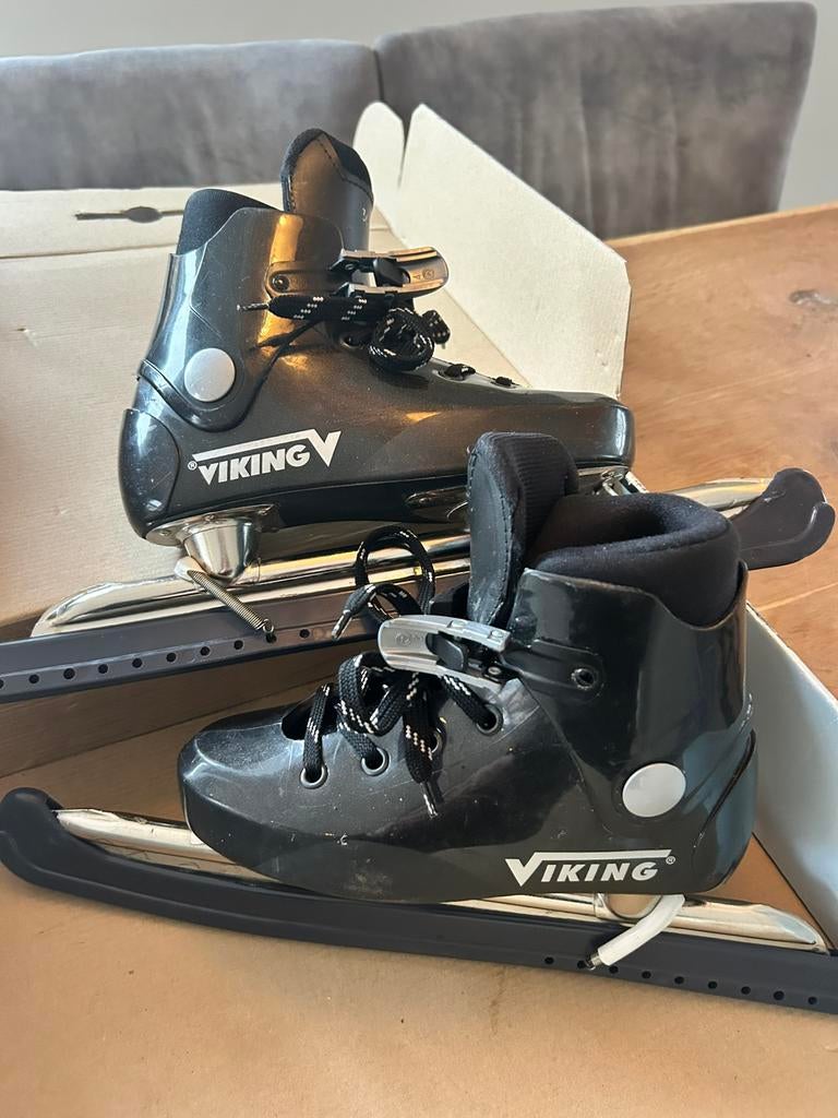Viking kunstof schaatsen, Sport en Fitness, Viking, Gebruikt, Ophalen of Verzenden, Noren