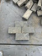 ROOIKORTING 2.500m2 grijs reliëf breccia tegels stoeptegels, Tuin en Terras, Tegels en Klinkers, Bij dit gebruikte product niet meer te achterhalen.