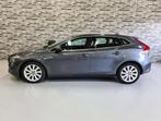 Volvo V40 1.6 D2 Summum *Leder*Trekhaak*Nieuwe APK*NAP*!, Voorwielaandrijving, Euro 5, Gebruikt, 4 cilinders