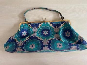 Vintage hippie handtas beschikbaar voor biedingen