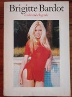 Boek Brigitte Bardot - Een levende legende, Boeken, Ophalen of Verzenden, Zo goed als nieuw