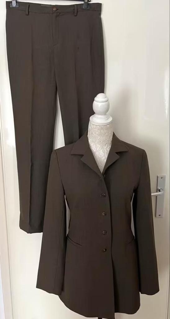 Zara jasje met bijpassende pantalon maat 38/40, Kleding | Dames, Jasjes, Kostuums en Pakken, Zo goed als nieuw, Kostuum of Pak