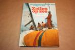 Zeilen op zee. De beginselen van het zeezeilen., Ophalen of Verzenden, Gelezen, Watersport en Hengelsport