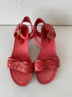 Prachtige Pikolinos sandalen met hak rood leer maat 40, Kleding | Dames, Sandalen of Muiltjes, Ophalen of Verzenden, Zo goed als nieuw