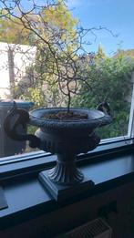 Gietijzeren pot/vaas, Tuin en Terras, Tuinvazen, Ophalen, Gebruikt