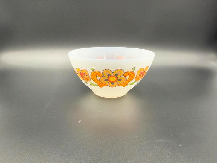 Vintage Scott Mainz Opaline Schaaltje Flower Power, Huis en Inrichting, Woonaccessoires | Schalen en Manden, Gebruikt, Schaal