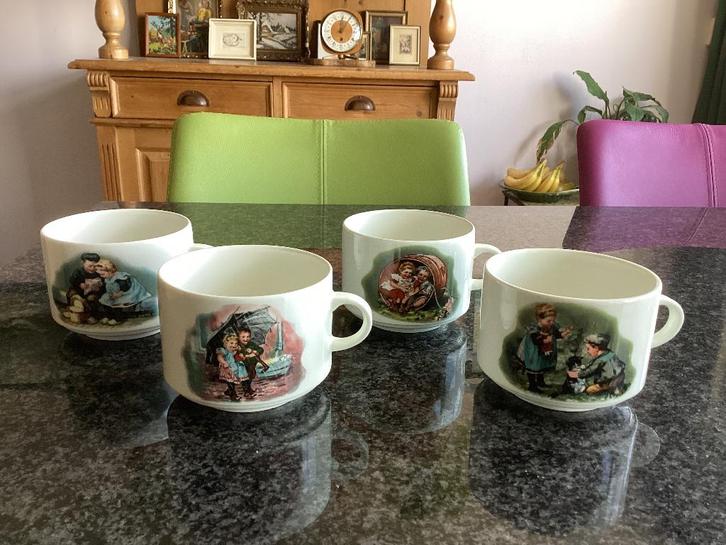 Soepkommen, porselein, mok, Royco, Villeroy, Boch, vintage, Huis en Inrichting, Keuken | Servies, Gebruikt, Kom(men), Overige stijlen