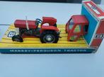 Britains mf 135, Hobby en Vrije tijd, Modelauto's | 1:32, Ophalen of Verzenden, Zo goed als nieuw, Tractor of Landbouw, Britains