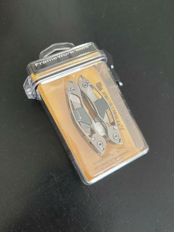 Multitool Zakmes nieuw in verpakking camping natuur beschikbaar voor biedingen