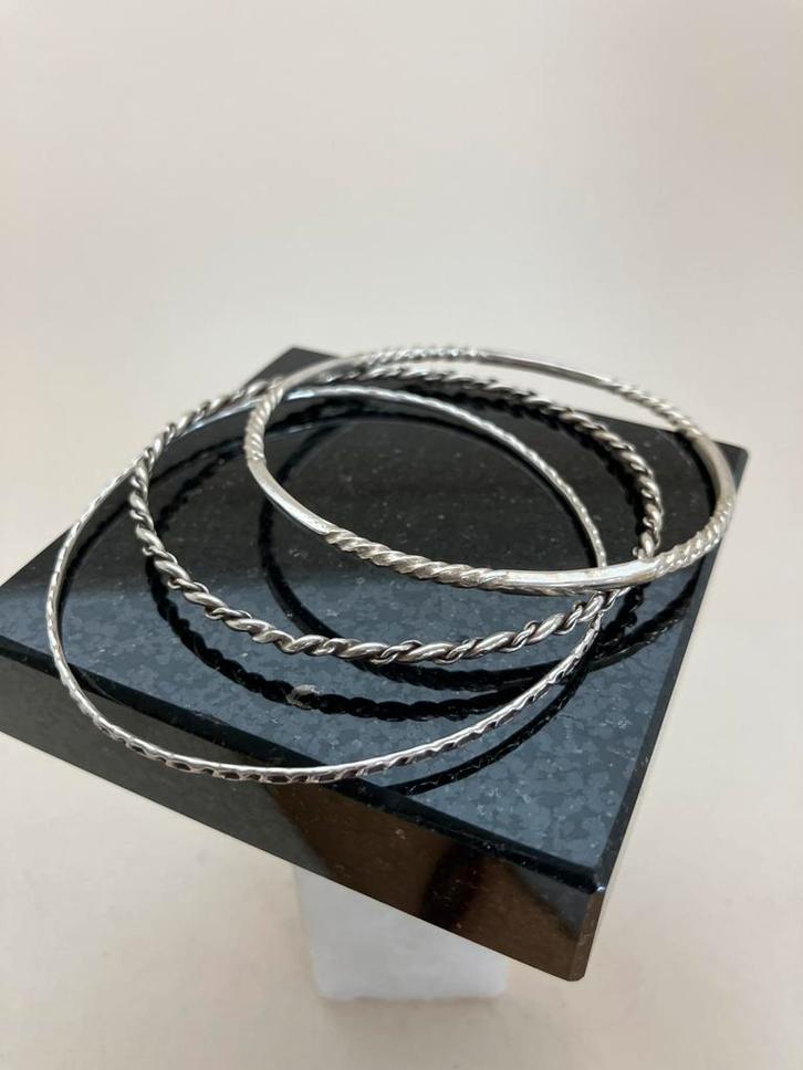 Drie zilveren rinkelarmbanden, Sieraden, Tassen en Uiterlijk, Armbanden, Zo goed als nieuw, Zilver, Ophalen of Verzenden