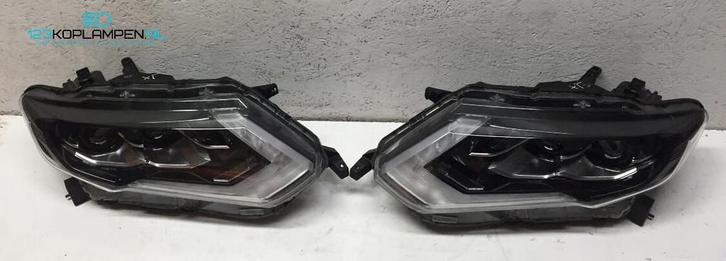 Nissan X-Trail T32 Facelift Full Led Koplamp rechts links, Auto-onderdelen, Verlichting, Nissan, Gebruikt, Ophalen of Verzenden
