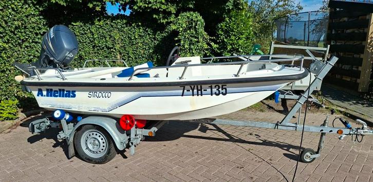 Consoleboot visboot A. Hellas, Watersport en Boten, Vis- en Consoleboten, Zo goed als nieuw, 3 tot 6 meter, Benzine, Buitenboordmotor