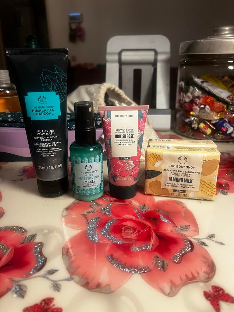 The Body Shop, Verzenden, Zo goed als nieuw, Bodylotion, Crème of Olie