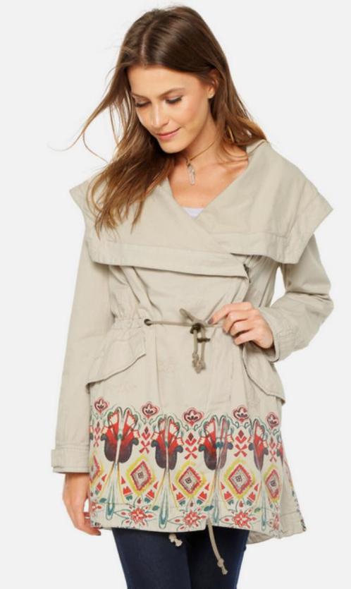 Zomerjas apart van Desigual, Kleding | Dames, Jassen | Zomer, Gedragen, Maat 38/40 (M), Beige, Verzenden