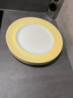4 kleine borden (lichtgeel) voor €5, Huis en Inrichting, Keuken | Servies, Ophalen, Zo goed als nieuw, Overige stijlen, Bord(en)
