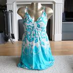 Blauw Wit Bloemen Jurk (M) € 20,-, Kleding | Dames, Jurken, Maat 38/40 (M), Blauw, Ophalen of Verzenden, Zo goed als nieuw