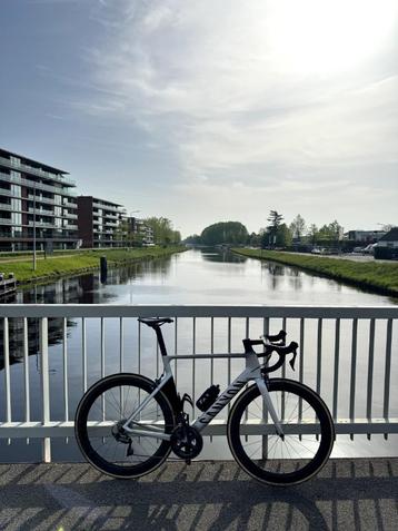 Canyon Aeroad CF SL 8 - ULTEGRA beschikbaar voor biedingen