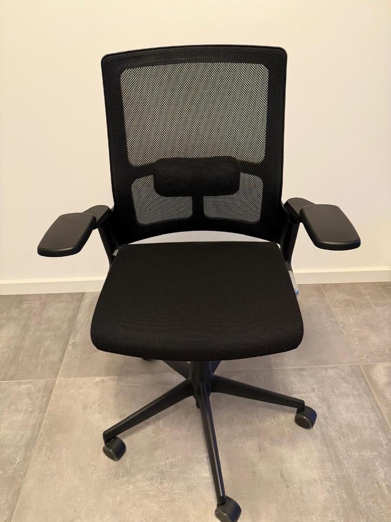 Ergo Bureaustoel Ahrend 2020 Verta- NPR 1813, Huis en Inrichting, Bureaustoelen, Ophalen, Zwart, Zo goed als nieuw, Bureaustoel