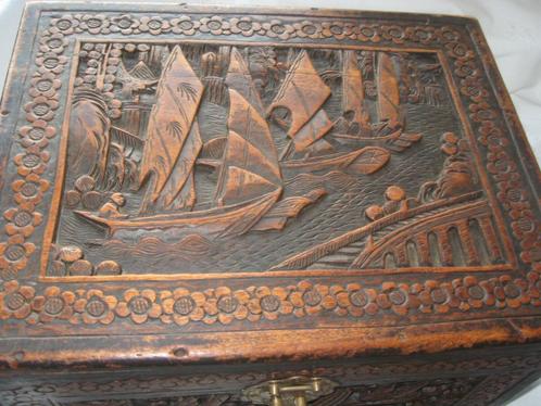 Indonesisch & Chinese kist, Huis en Inrichting, Woonaccessoires | Kisten, Gebruikt, Minder dan 50 cm, Minder dan 50 cm, Minder dan 50 cm