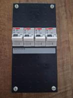 Groepenkast met 4 groepen en aardstrook, Doe-het-zelf en Verbouw, Elektra en Kabels, Ophalen of Verzenden, Overige typen