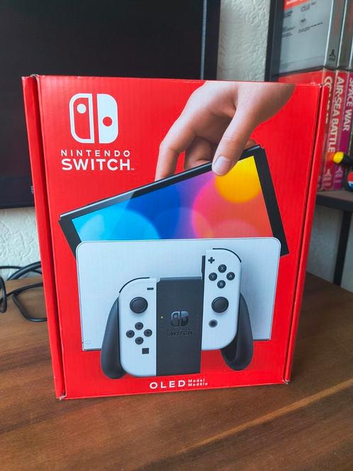 Nintendo Switch Oled, Spelcomputers en Games, Spelcomputers | Nintendo Switch, Zo goed als nieuw, Switch OLED, Ophalen of Verzenden