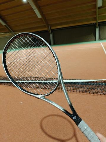 Tennis  beschikbaar voor biedingen