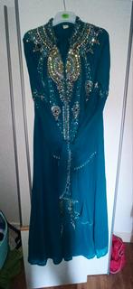 Prachtige Dubai feestjurk - Maat M/L, Lengte 1.50m, Kleding | Dames, Ophalen of Verzenden, Gedragen, Maat 38/40 (M), Onder de knie