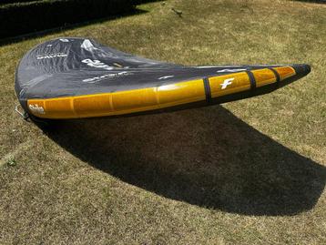 F-One Strike V5 Aluula 5m beschikbaar voor biedingen