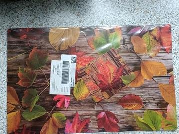 Een nieuwe "Herfst" Placemat set, nog in het plastic. beschikbaar voor biedingen