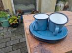Te koop: Emaille servies blauw 3 bordjes en 2 mokjes, Ophalen of Verzenden, Zo goed als nieuw, Bord(en), Overige stijlen