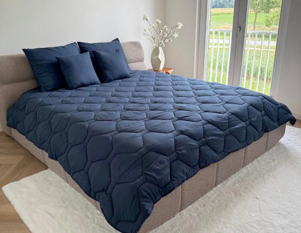 Happy Bed uitwasbaar dekbed Dark Blue 140x200CM, Huis en Inrichting, Slaapkamer | Beddengoed, Eenpersoons, Blauw, Dekbedovertrek