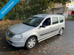 Dacia Logan MCV 1.6 Ambiance 7p., Auto's, Dacia, Stof, Gebruikt, Zwart, 4 cilinders