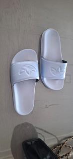 Adidas badslippers 38, Ophalen of Verzenden, Zo goed als nieuw, Overige kleuren, Sneakers of Gympen