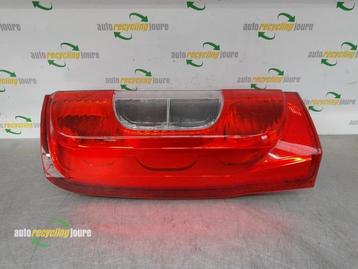 Achterlicht links van een Peugeot Bipper beschikbaar voor biedingen