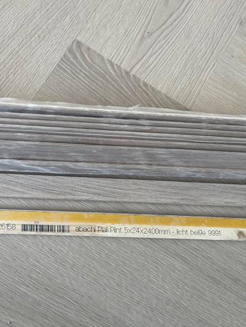 Plakplinten Licht Beige - 45,60 Meter Nieuw beschikbaar voor biedingen
