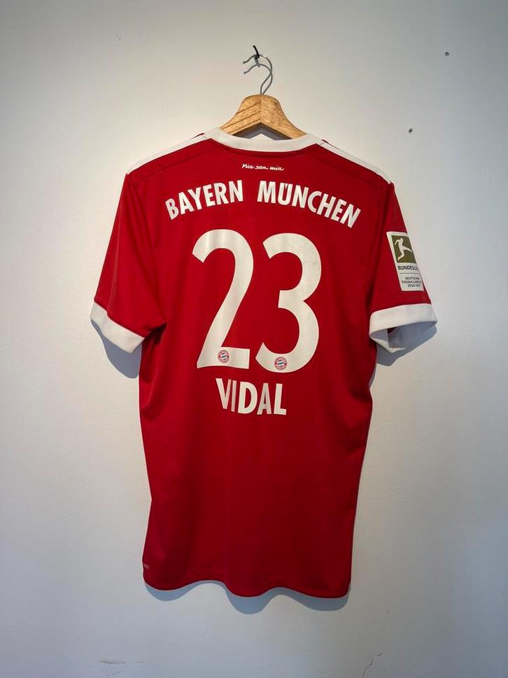 Bayern munchen 2017/18 thuisshirt Vidal #23, Sport en Fitness, Voetbal, Zo goed als nieuw, Shirt, Verzenden
