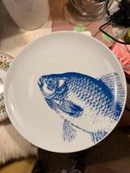 9 x bord blauwe vis. AH, Huis en Inrichting, Keuken | Servies, Ophalen of Verzenden, Zo goed als nieuw, Overige stijlen, Bord(en)