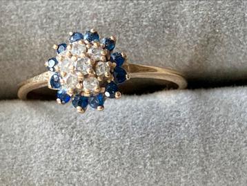 Gouden ring met saffieren en briljantjes beschikbaar voor biedingen