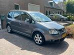 Volkswagen Touran 2.0 110KW 2004 Grijs, Voorwielaandrijving, 4 cilinders, 1984 cc, Handgeschakeld